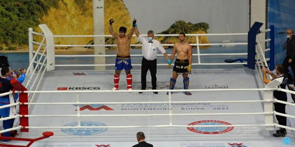 Могилевский юниор Айхан Сафаров завоевал золотую медаль на чемпионате Европы по кикбоксингу