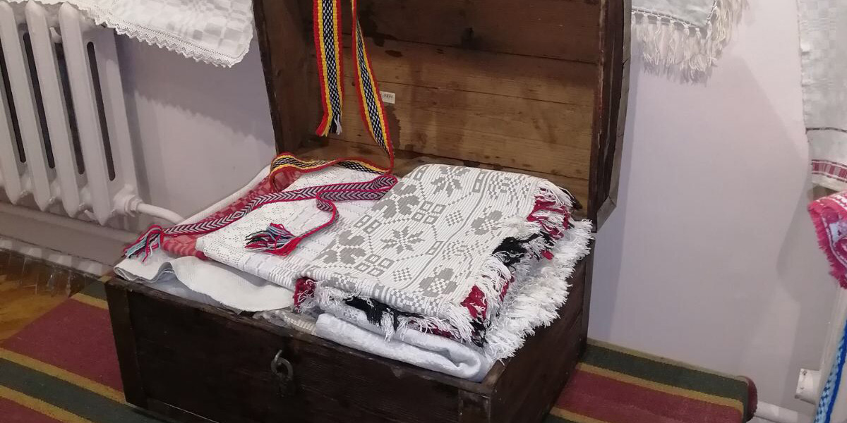 Тканые и вышитые скатерти можно увидеть на выставке в музее этнографии Могилева