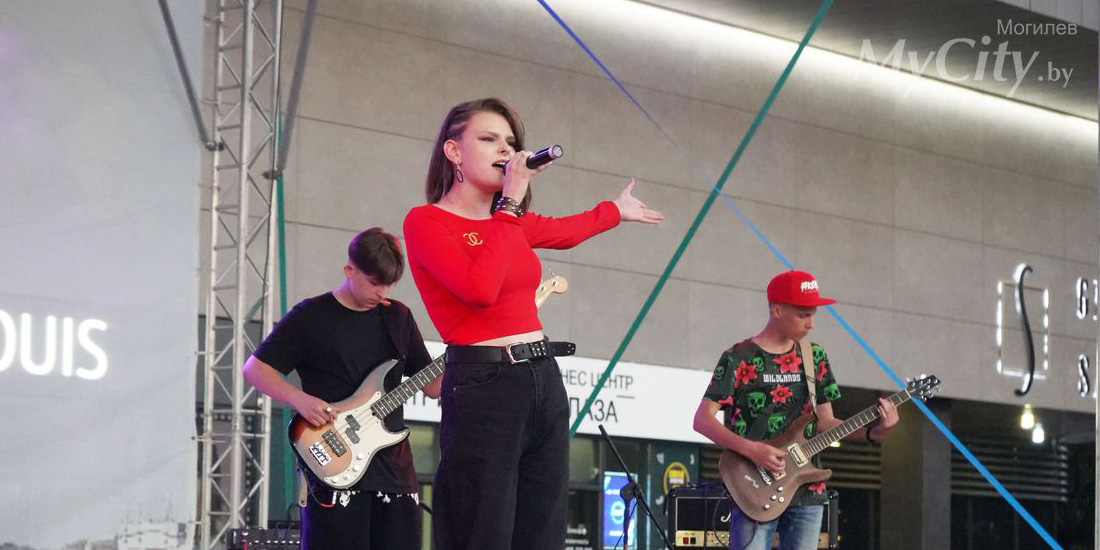 Концерт могилевских рок-групп прошел в областном центре в День молодежи