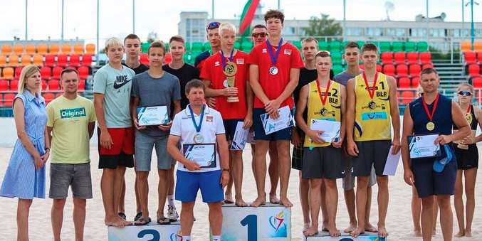 Могилевчане Арсений Котов и Даниил Жуков заняли первое место на первенстве Беларуси по пляжному волейболу