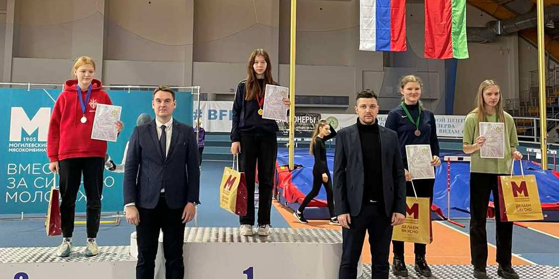 «Меч Машеки»: могилевские спортсмены завоевали награды на турнире по фехтованию
