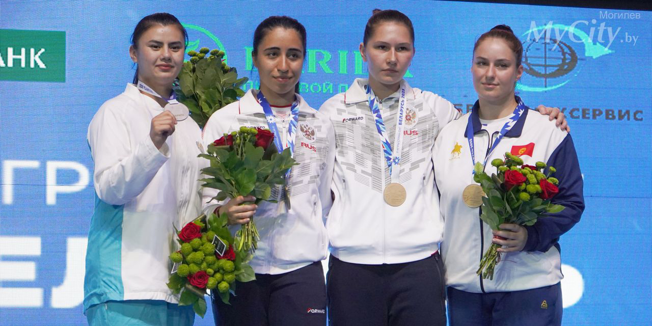 Победителей и призеров соревнований по карате II Игр стран СНГ наградили в Могилеве