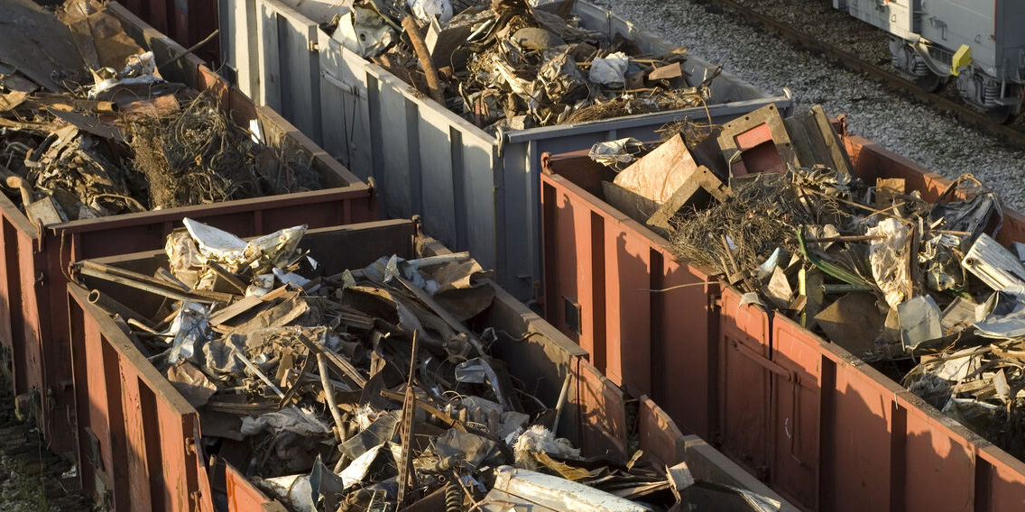 Могилевчане пытались украсть из вагона поезда 2,5 тонны металлолома