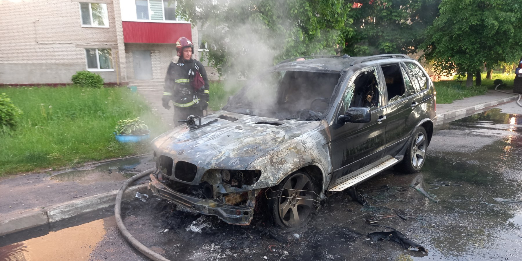 В Могилевском районе горел автомобиль
