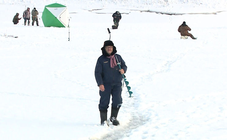 ОСВОД напоминает: выходить на лед при плюсовой температуре опасно!