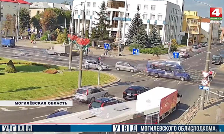 Контролировать ситуацию на дороге сотрудникам областной ГАИ помогают более 2 тыс. камер видеонаблюдения