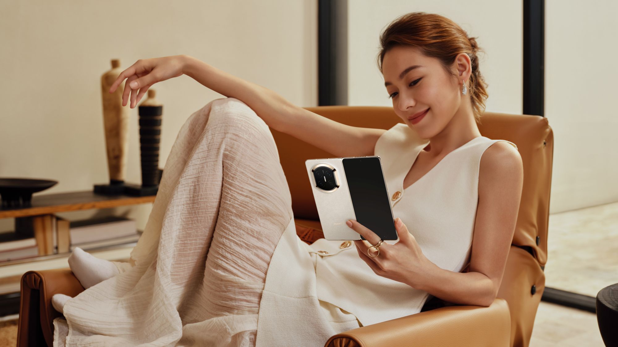 На&nbsp;рынок Беларуси приходит тонкий складной смартфон Huawei Mate X7&nbsp;c флагманской камерой