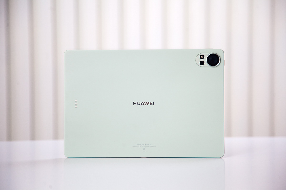 Уже в&nbsp;Могилеве: обзор планшета Huawei MatePad 12&nbsp;X&nbsp;с &laquo;бумажным&raquo; экраном и&nbsp;клавиатурой в&nbsp;комплекте