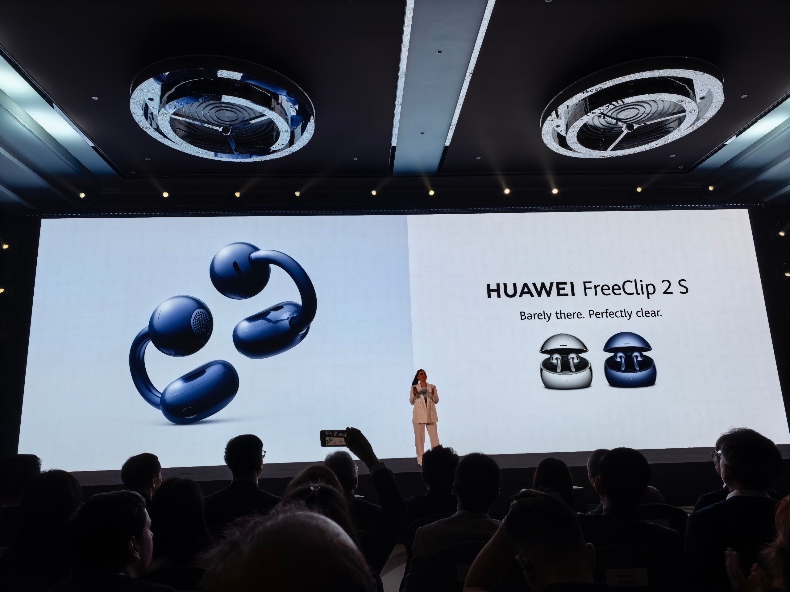 Huawei представила смартфоны серии Huawei Pura 90s  и другие инновационные устройства для мирового рынка