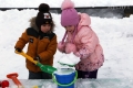 Малыши в Могилеве радуются снежной зиме